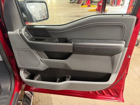 Used 2022 Ford F150 XLT w/ Equipment Group 302A High image 16