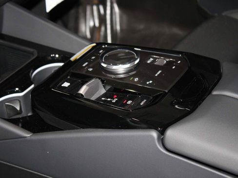 New 2026 BMW 530i w/ M Sport Package image 12