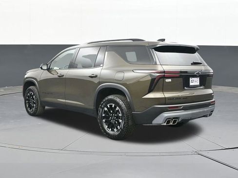 Used 2024 Chevrolet Traverse Z71 w/ Enhanced Driving Package image 10