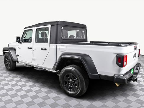 Used 2022 Jeep Gladiator Sport image 6