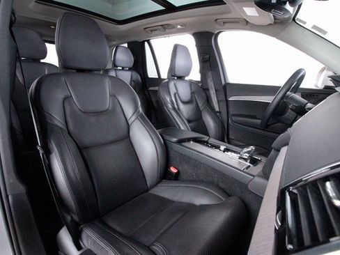 Certified 2023 Volvo XC90 B6 Ultimate image 26