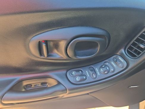 Used 2000 Chevrolet Corvette Coupe w/ Roof Pkg RWD image 4