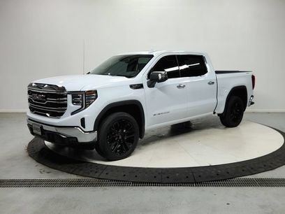 New 2026 GMC Sierra 1500 SLT w/ SLT Convenience Package