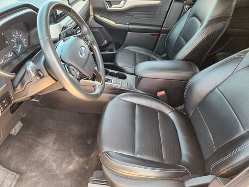 Used 2022 Ford Escape SEL FWD image 12