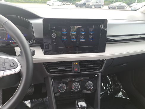 Used 2025 Volkswagen Taos S FWD image 19