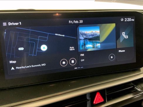 Certified 2024 Kia Sorento S image 6