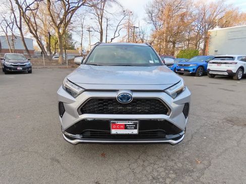 Used 2023 Toyota RAV4 SE image 6