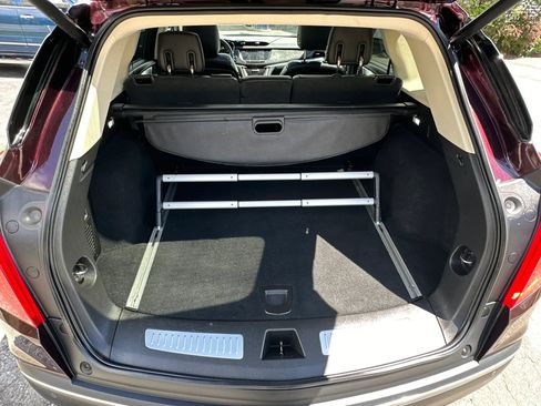Used 2017 Cadillac XT5 Luxury w/ Driver Awareness Package AWD/4WD image 31