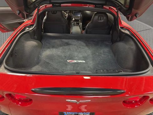 Used 2008 Chevrolet Corvette Z06 w/ Preferred Equipment Group RWD image 16