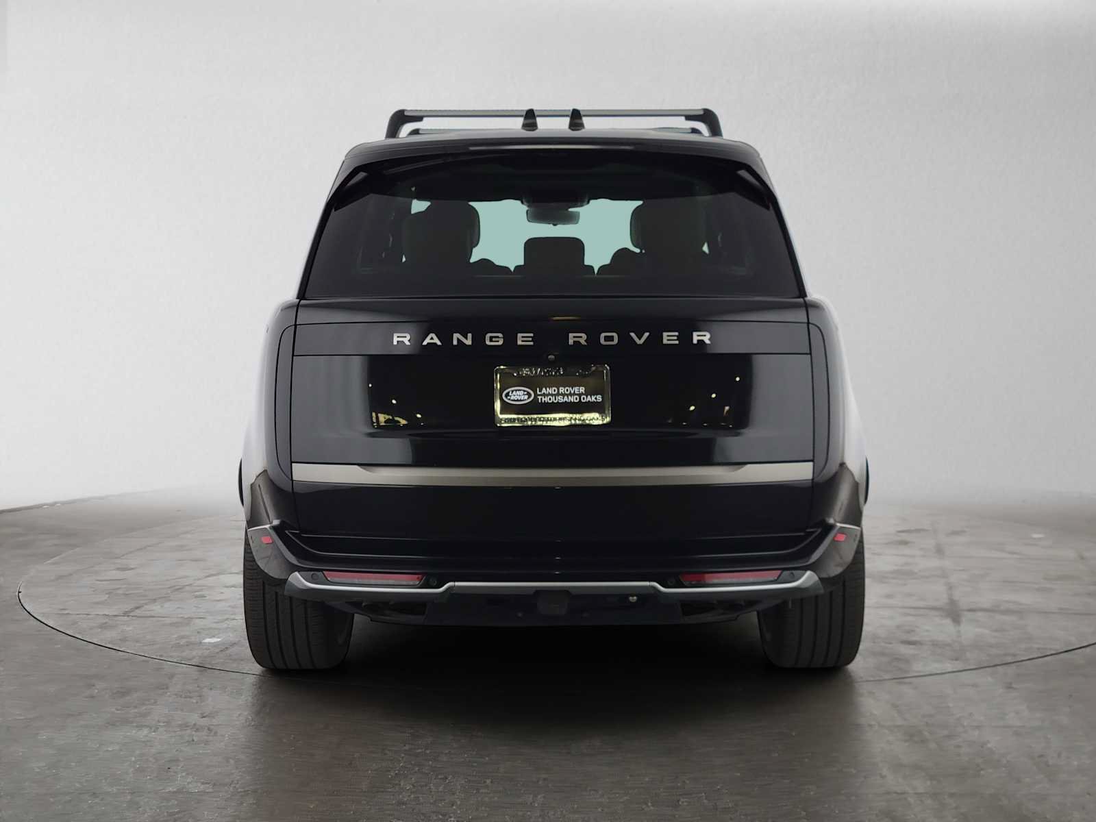Used 2024 Land Rover Range Rover SE AWD/4WD image 4