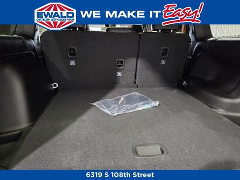 New 2025 Jeep Grand Cherokee Limited image 24