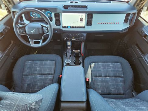 Used 2025 Ford Bronco Heritage Edition image 23