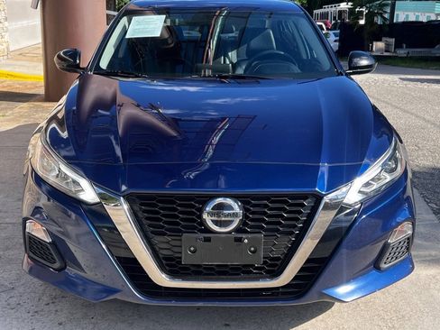 Used 2019 Nissan Altima 2.5 SR FWD image 3