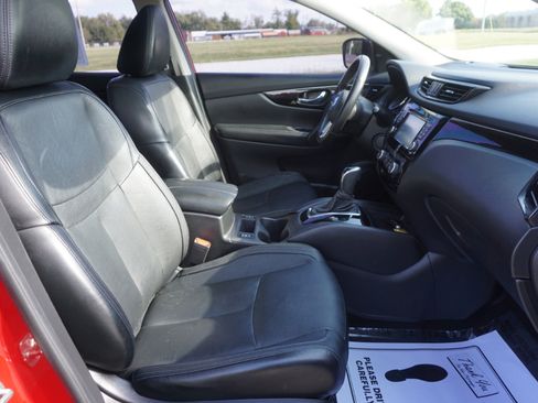 Used 2018 Nissan Rogue Sport SL w/ SL Premium Package image 23