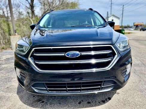 Used 2018 Ford Escape SE w/ SE Sport Appearance Package image 8