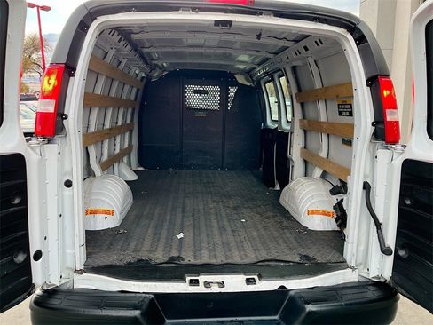 Used 2023 Chevrolet Express 2500 w/ Driver Convenience Package image 21