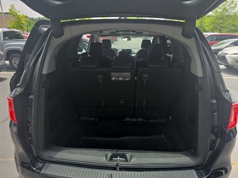 Used 2023 Honda Odyssey Touring image 12
