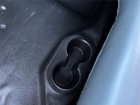 Used 2019 RAM 1500 4x4 Crew Cab Tradesman image 31