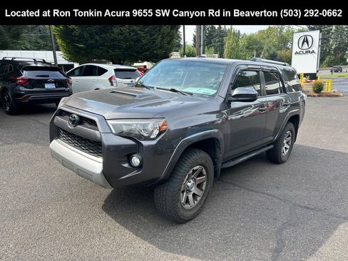 Used 2015 Toyota 4Runner Trail AWD/4WD image 8