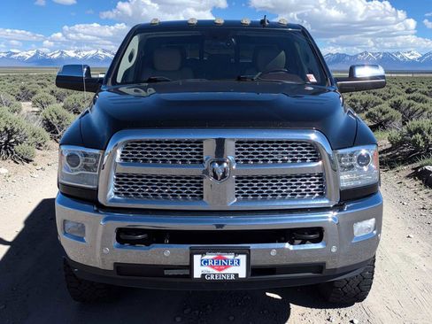 Used 2018 RAM 2500 Laramie w/ Snow Chief Group AWD/4WD image 9