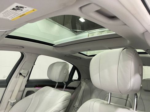 Used 2016 Mercedes-Benz S 550 4MATIC Sedan image 12