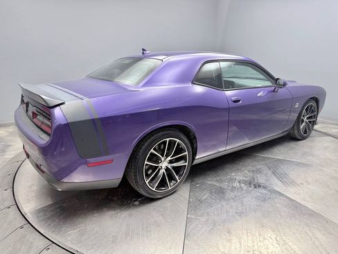 Used 2016 Dodge Challenger R/T Scat Pack w/ Leather Interior Group image 5