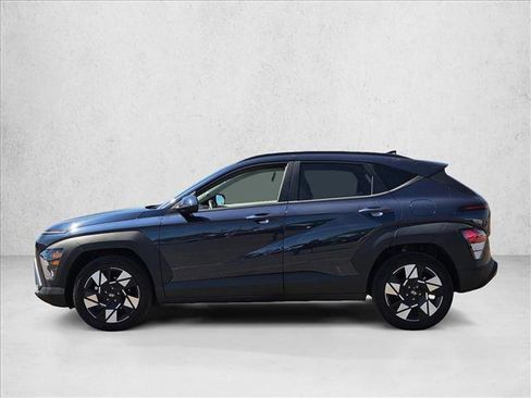 Used 2025 Hyundai Kona SEL FWD image 8