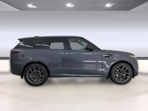 New 2026 Land Rover Range Rover Sport SE image 8