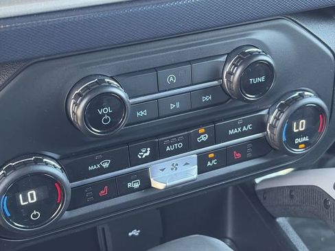 Used 2023 Ford Bronco Outer Banks AWD/4WD image 31