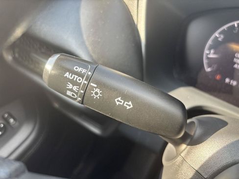 Used 2025 Honda HR-V LX image 30