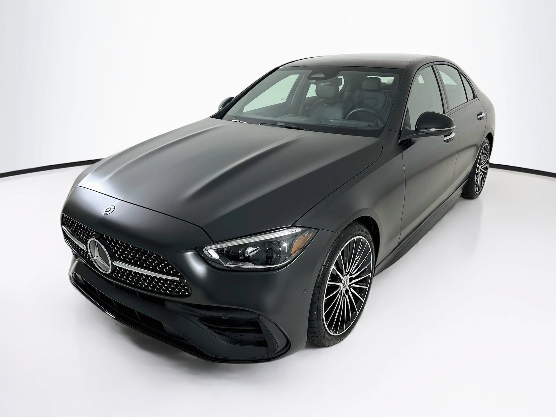 Used 2025 Mercedes-Benz C 300 Sedan image 3