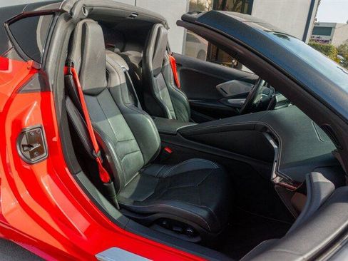 Used 2020 Chevrolet Corvette w/ 2LT Preferred Equipment Group image 14