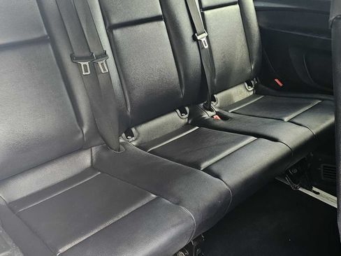 Used 2017 Mercedes-Benz Metris Passenger image 11