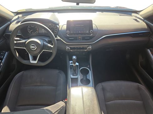 Used 2021 Nissan Altima 2.5 SV image 8