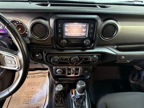 Used 2020 Jeep Gladiator Sport w/ Quick Order Package 24S image 18