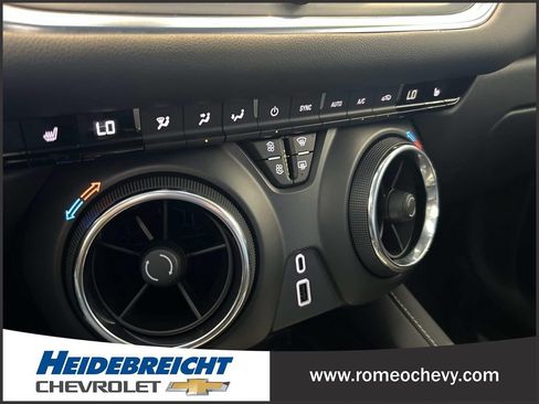 Used 2024 Chevrolet Blazer LT w/ Convenience Package FWD image 23