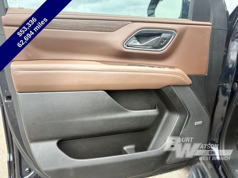 Used 2023 Chevrolet Tahoe High Country AWD/4WD image 12