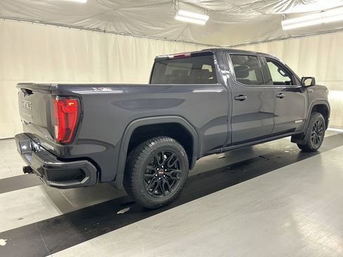 Used 2022 GMC Sierra 1500 Elevation AWD/4WD image 2