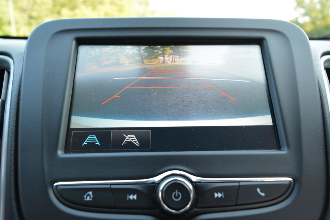 Used 2017 Chevrolet Malibu LS FWD image 22
