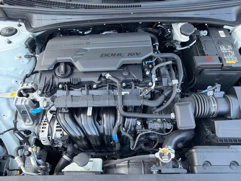 Certified 2025 Hyundai Elantra Sport FWD image 28