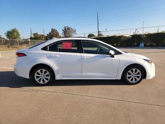 Used 2025 Toyota Corolla LE video 4