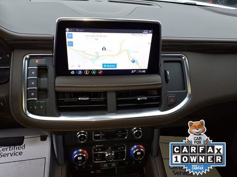 Used 2021 GMC Yukon XL SLT w/ SLT Premium Package image 17