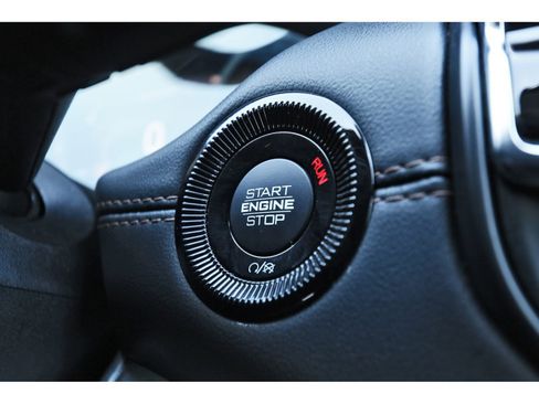 Used 2023 Jeep Compass Limited image 29