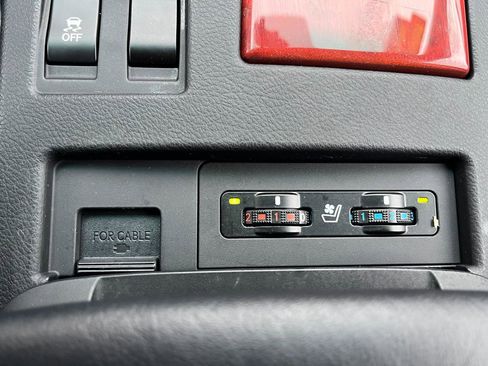 Used 2011 Lexus RX 450h AWD w/ Premium Pkg image 32