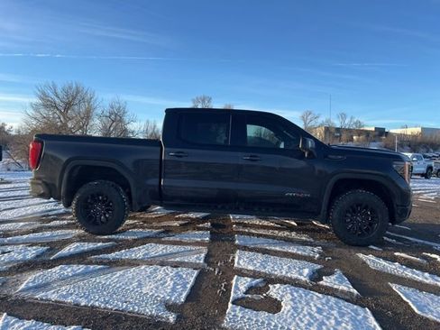 Used 2022 GMC Sierra 1500 AT4X image 7