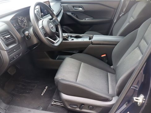 Used 2024 Nissan Rogue SV FWD image 15