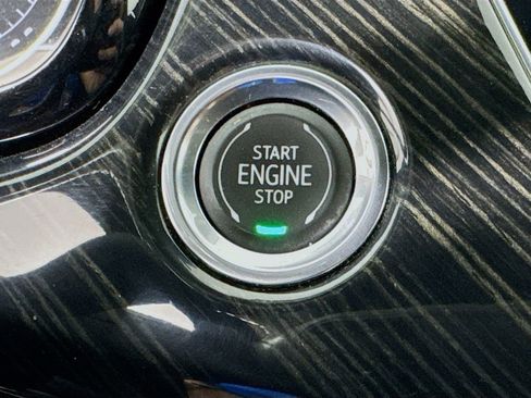 Used 2020 Cadillac XT6 Premium Luxury w/ LPO, Floor Liner Package image 36