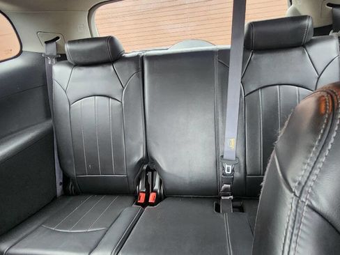 Used 2014 Buick Enclave Premium image 33