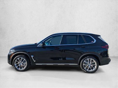 New 2026 BMW X5 xDrive50e w/ Climate Comfort Package image 5