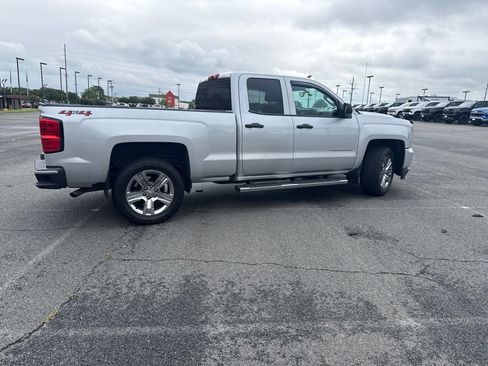 Used 2018 Chevrolet Silverado 1500 Custom w/ Custom Value Package AWD/4WD image 2